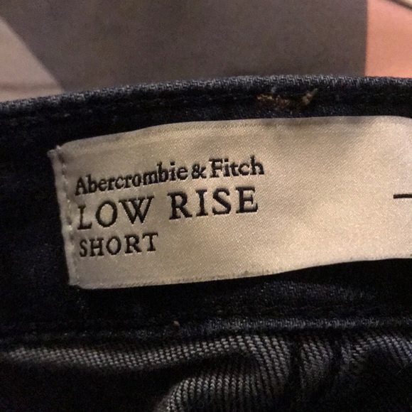 Shorts - Picture 2 of 3